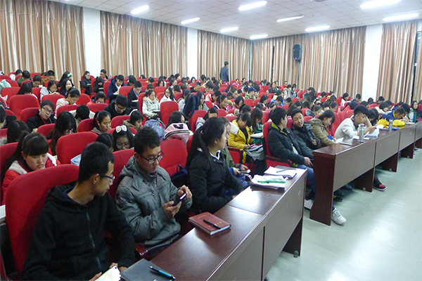 威尼斯官网成功举办团课第三讲 威尼斯官网成功举办团课第三讲