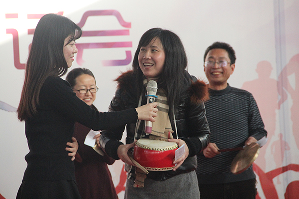 威尼斯官网举行教职工迎新年茶话会 威尼斯官网举行教职工迎新年茶话会