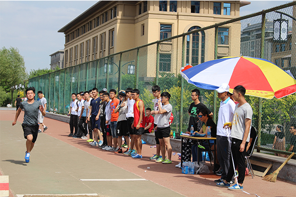 威尼斯官网在2017年校田径运动会上展露风采