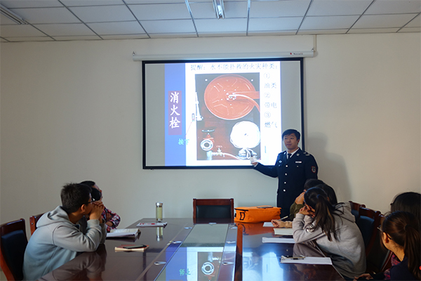 威尼斯官网举办消防安全知识培训